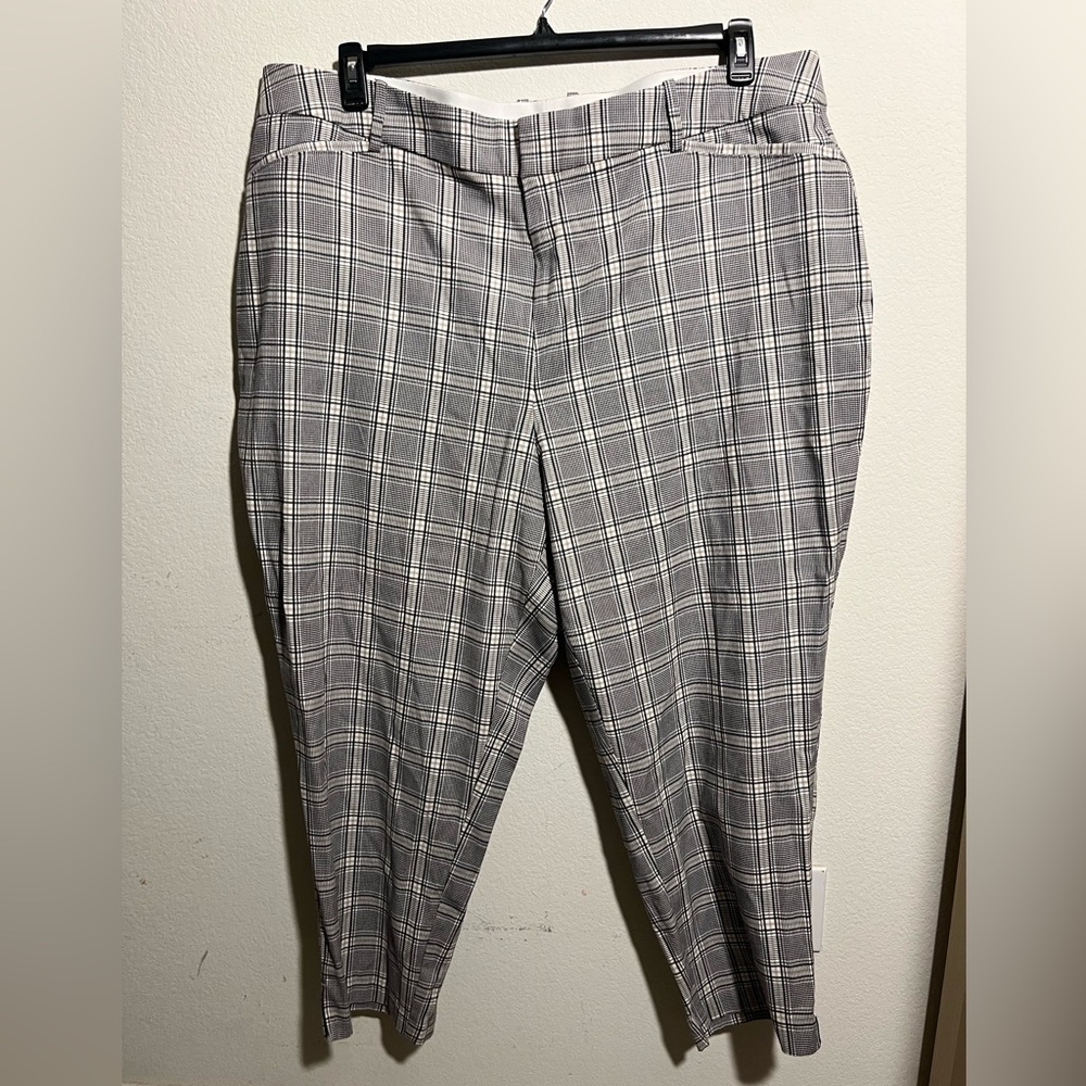 Ava & Viv Classic Pants